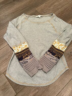Chelsea & Theodore Gray Pullover with Patterned Crochet Sleeve Cuffs